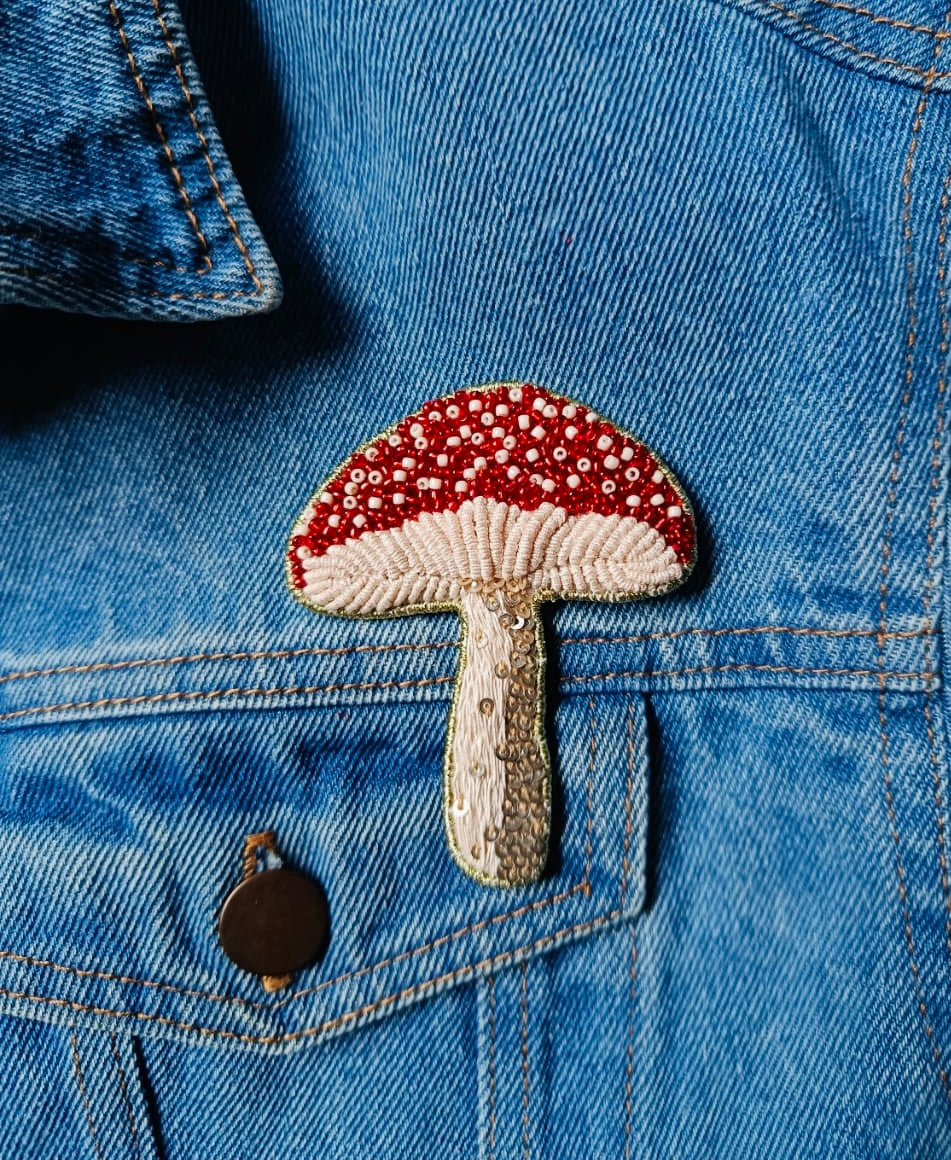 PRENDEDOR HONGO AMANITA