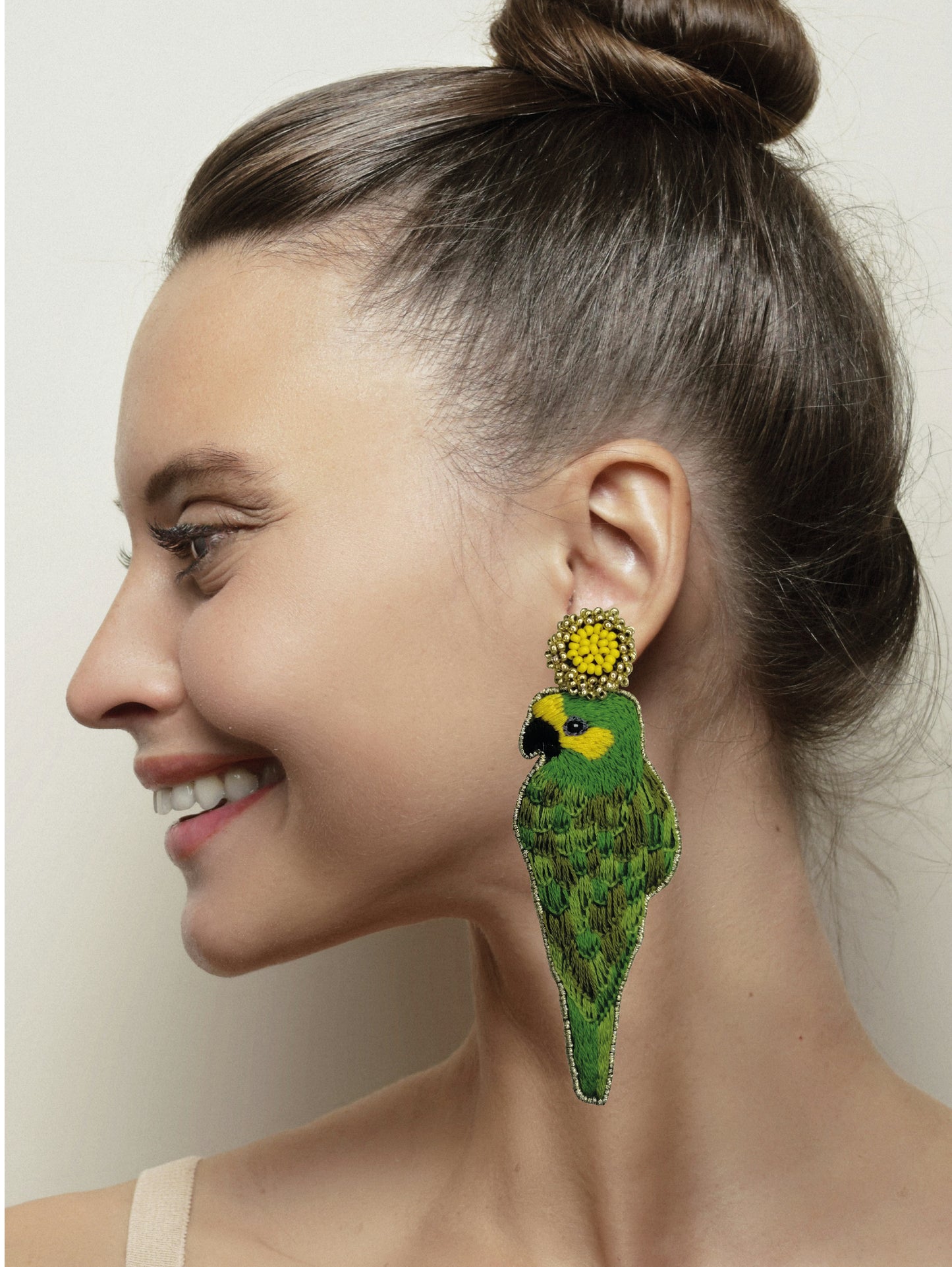 Aretes Loro Orejiamarillo