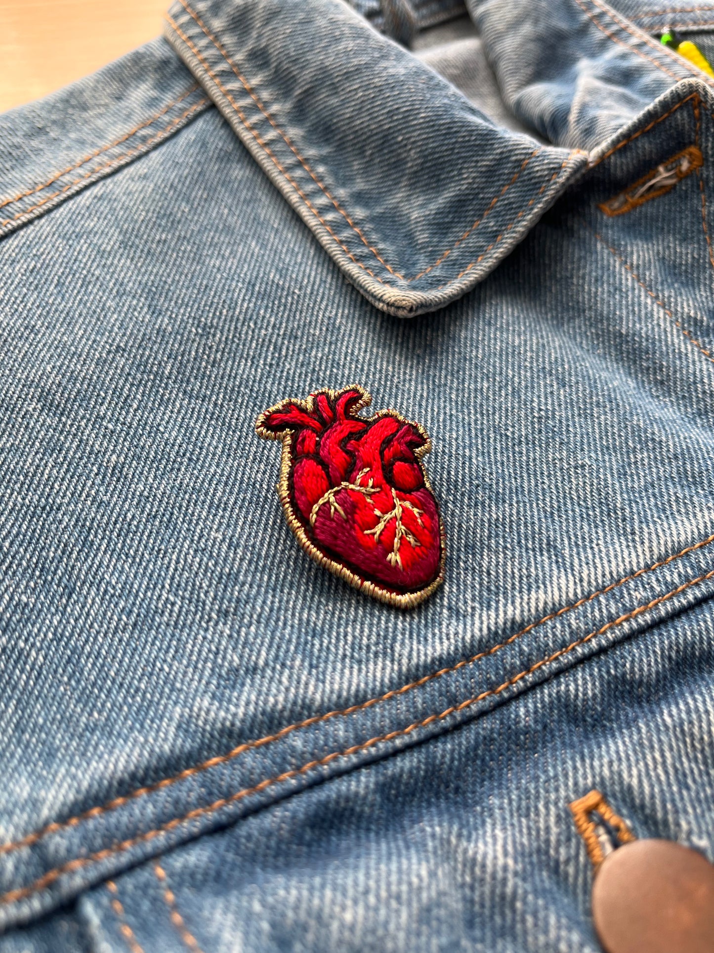 Prendedor Corazón Anatómico Mini