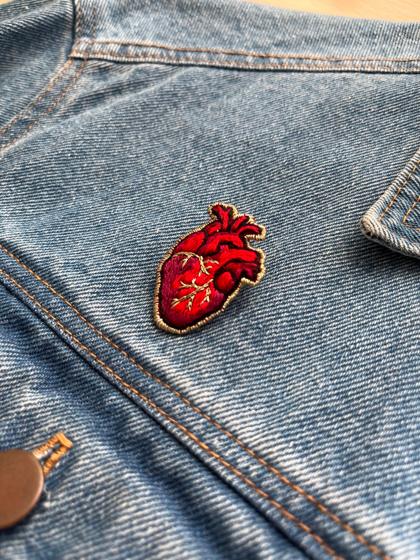 Prendedor Corazón Anatómico Mini
