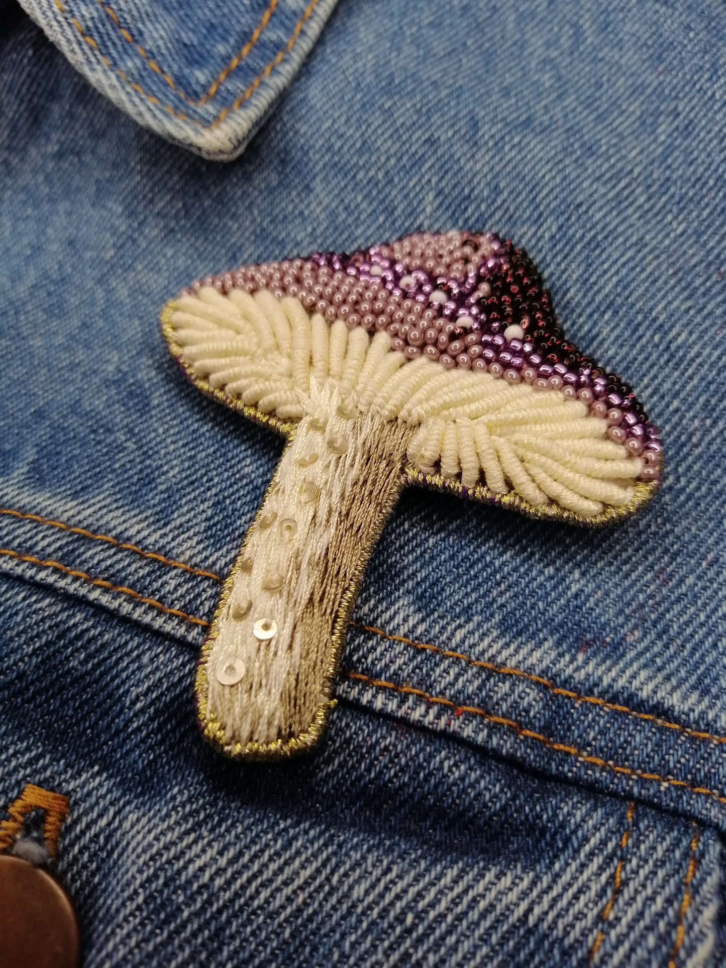 Prendedor Hongo Lila