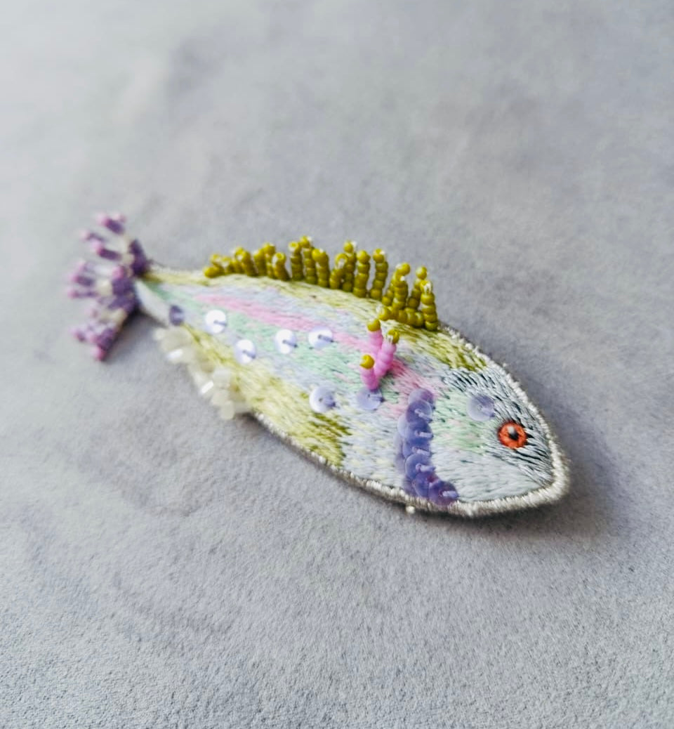PRENDEDOR PEZ PASTEL