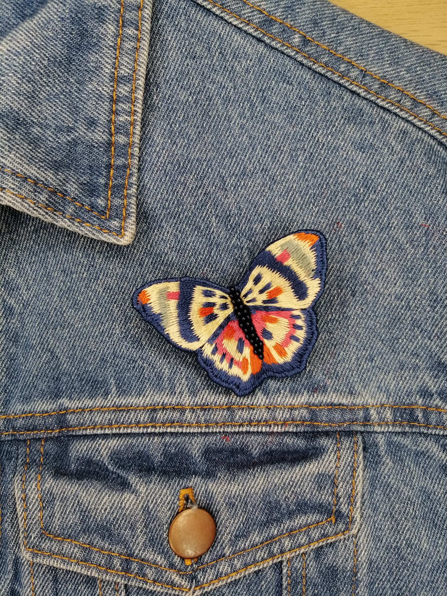 Prendedor Mariposa pastel