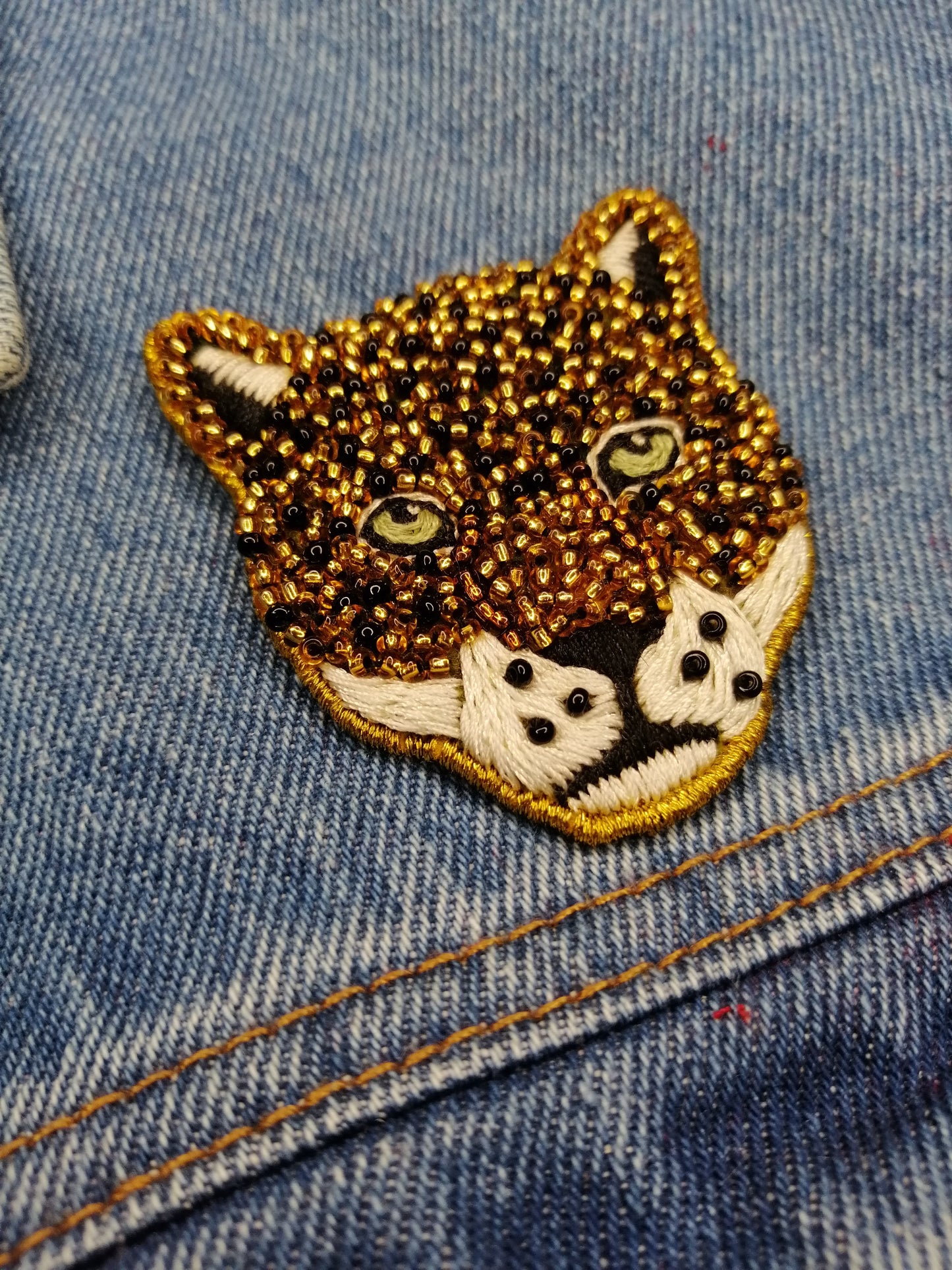 Prendedor Jaguar